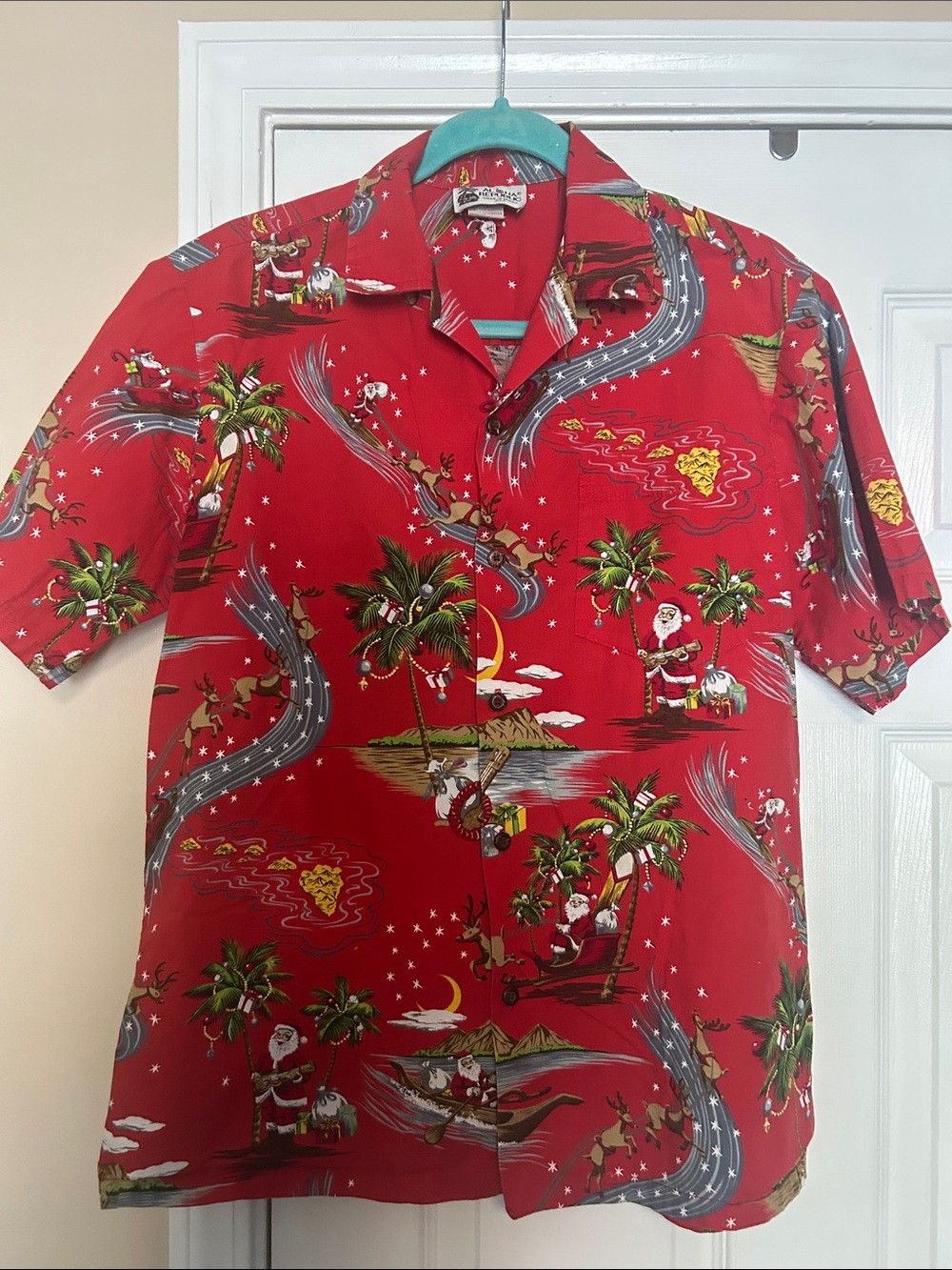 Men's Red Hawaiian Print Short-Sleeve Shirt